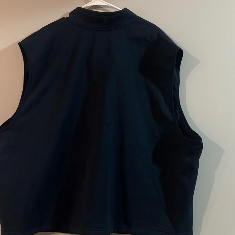 Izod Men's Dark Blue Vest
